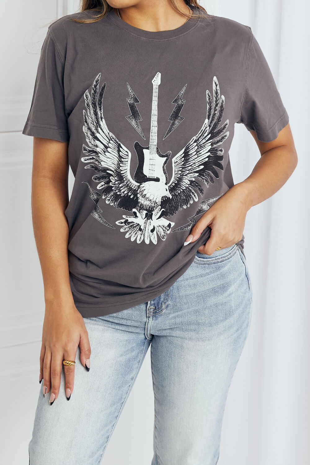 mineB Full Size Eagle Graphic Tee Shirt